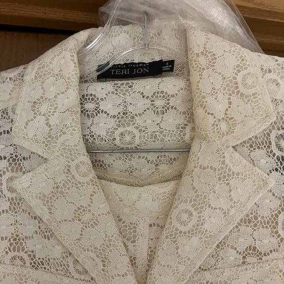 Lace Skirt and Jacket Matching Set - Picture 2 of 8